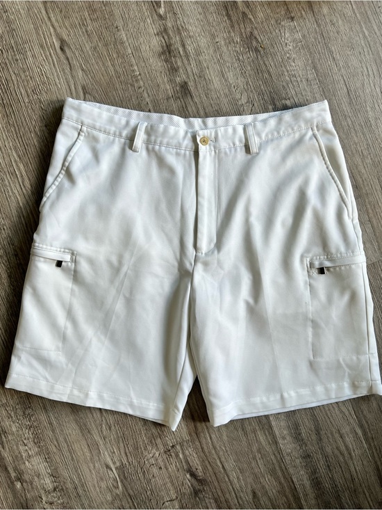 Izod Other - IZOD GOLF Men's White Performance Cargo Shorts
